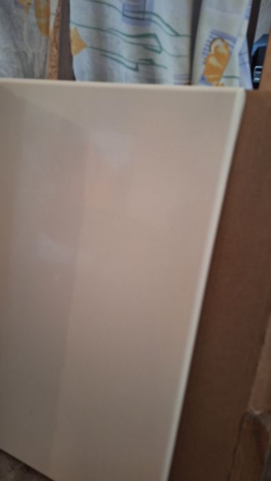 Шкаф за вграждане на хладилник
