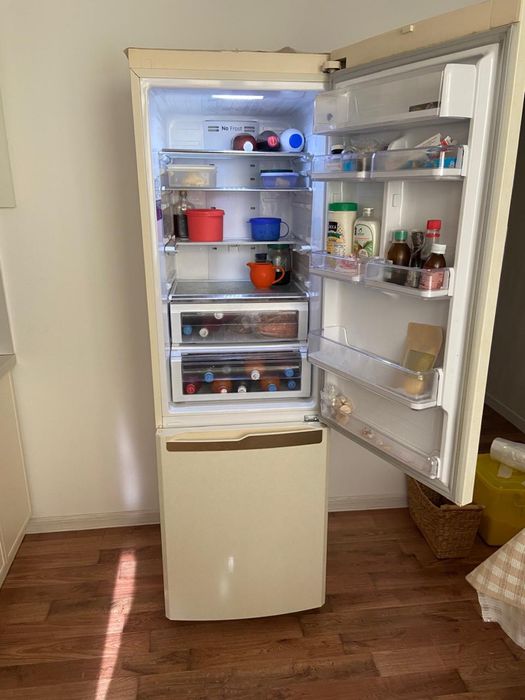 Холодильник Samsung No Frost