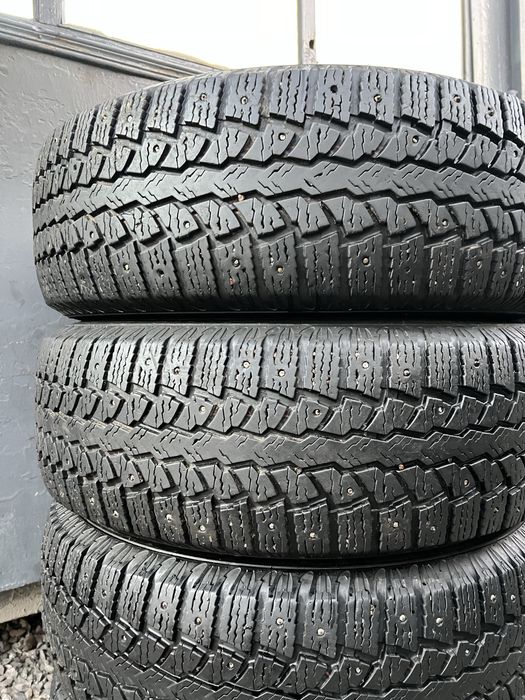 255/70/16 Maxxis Pressa Spike Suv