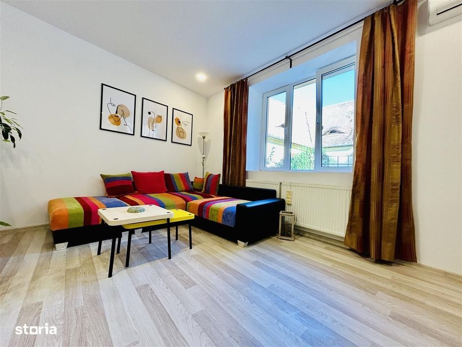 Garsoniera moderna, 44 mp utili, complet renovata - zona Centrala