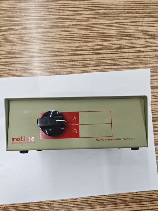 Продавам превключвател за данни  Roline data transfer switch
