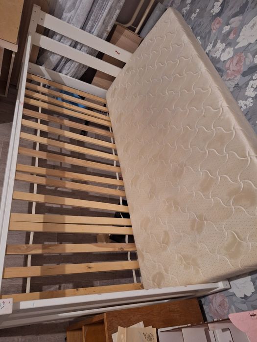 Продам кровать с матрасом ортопед