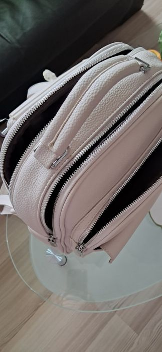 Дамска бяла чанта паница