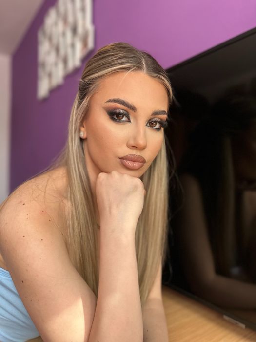 Servicii de makeup profesional in București,pentru orice eveniment.