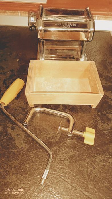 Aparat de făcut fulgi din cereale