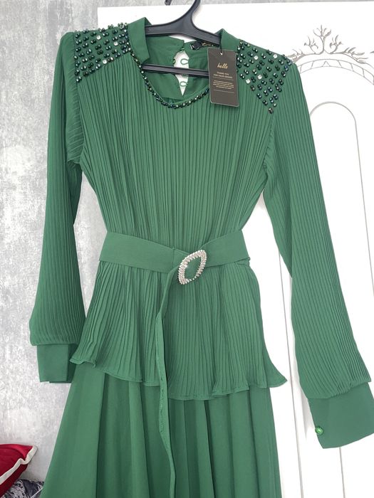 Продается новое платье