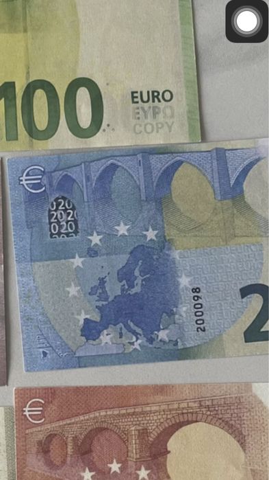 Реквизитни евро банкноти, пачки от €5, €10, €20, €50, €100, €200, €500