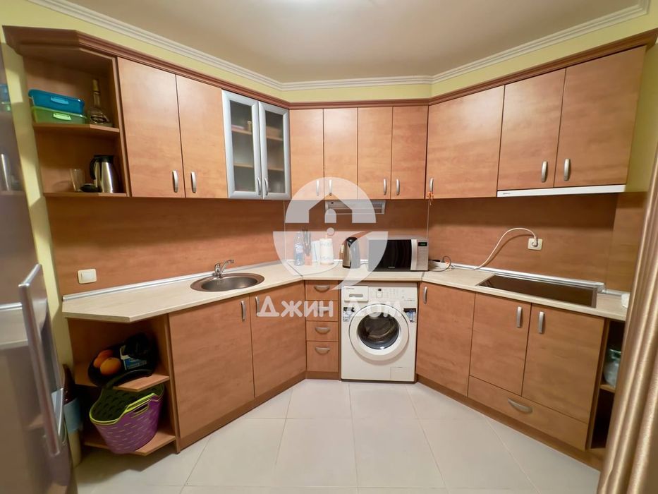Продава се Четиристаен апартамент в Свети Влас - 295 кв.м за 950 €/кв.м - Снимка #3