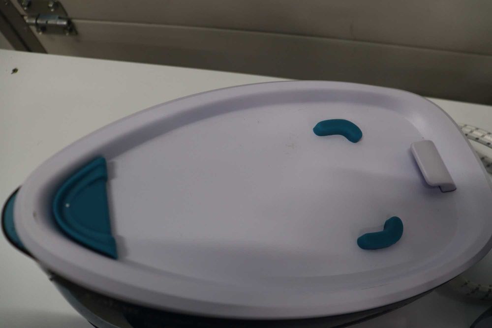 Парна станция за гладене Calor Express Essential, 2200W, парогенератор