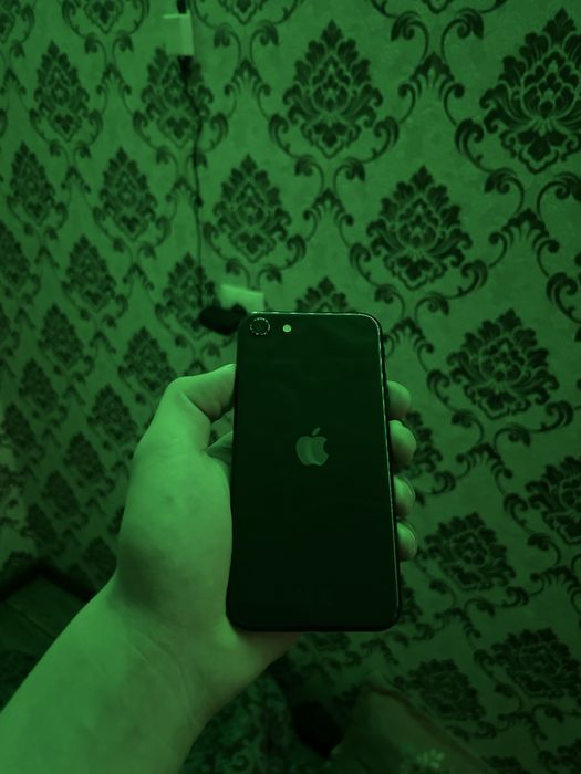 Айфон Se 2020 64gb