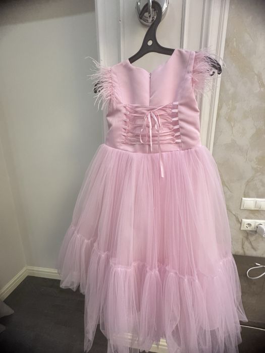 Нарядное  платье, пышное