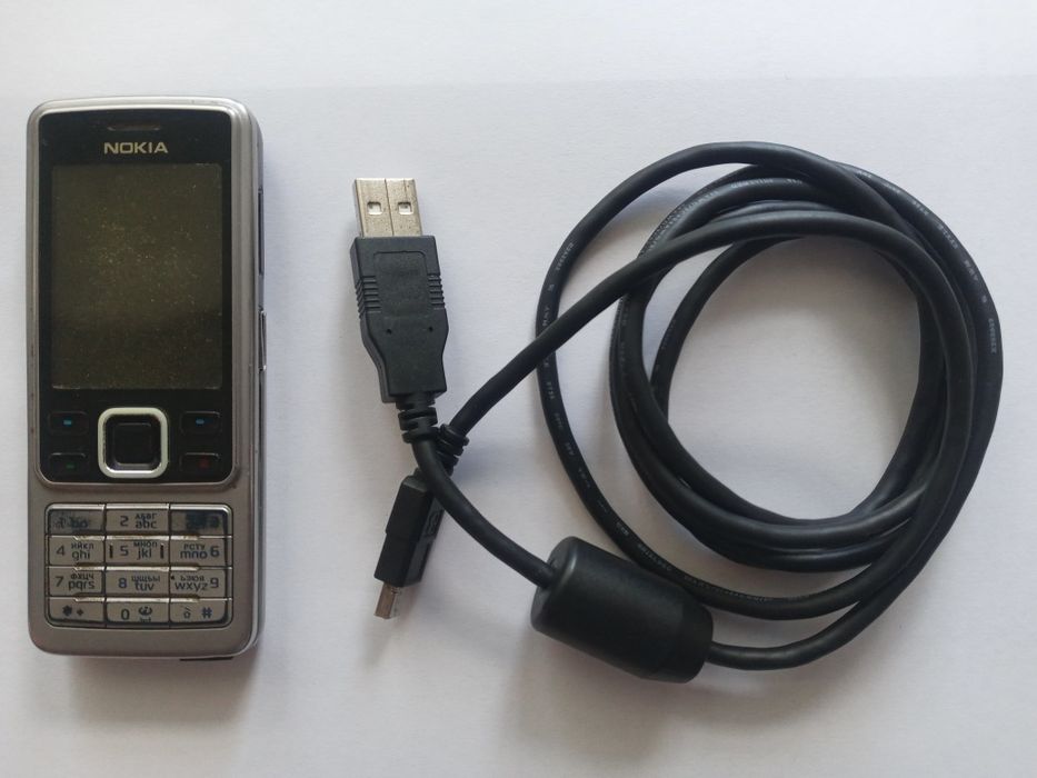 Кнопочный телефон Nokia 6300