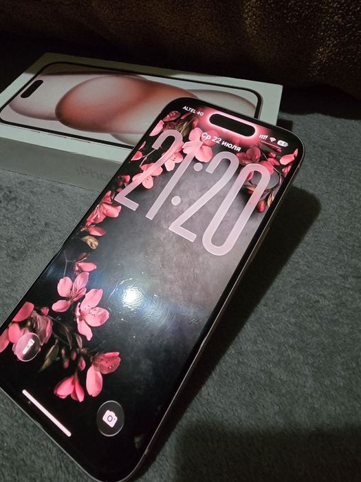 Продам iPhone 15 , 256г , акк 98 %