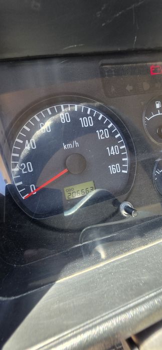 Isuzu NQR 71 samasval zavaotskoy