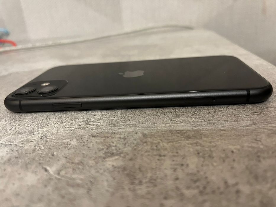 Iphone 11 в хорошем состоянии