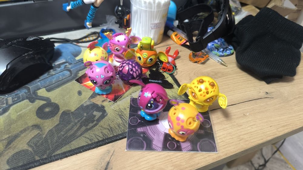 Продаю бакуган оригинал