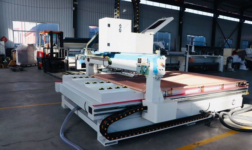 Фрезерный станок с ЧПУ