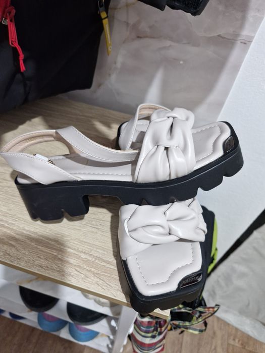 Босоножки Турция на платформе размер 36