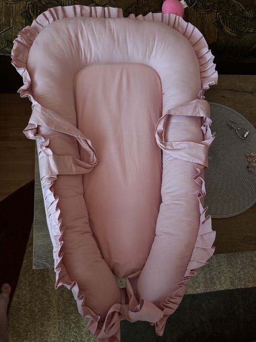 Baby nest fetite