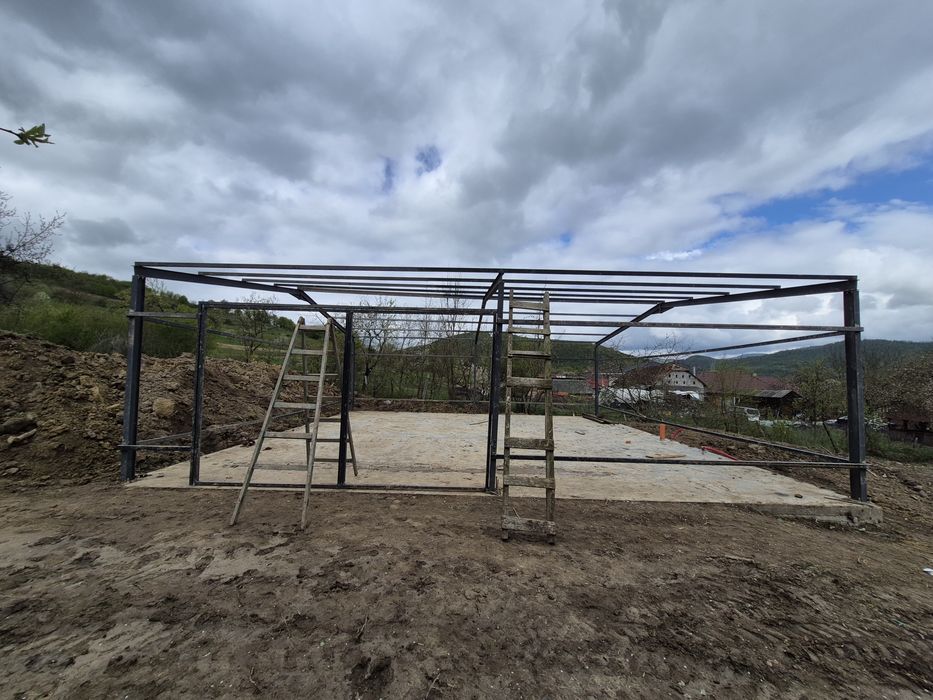 Vând hală metalica 10x7x3h