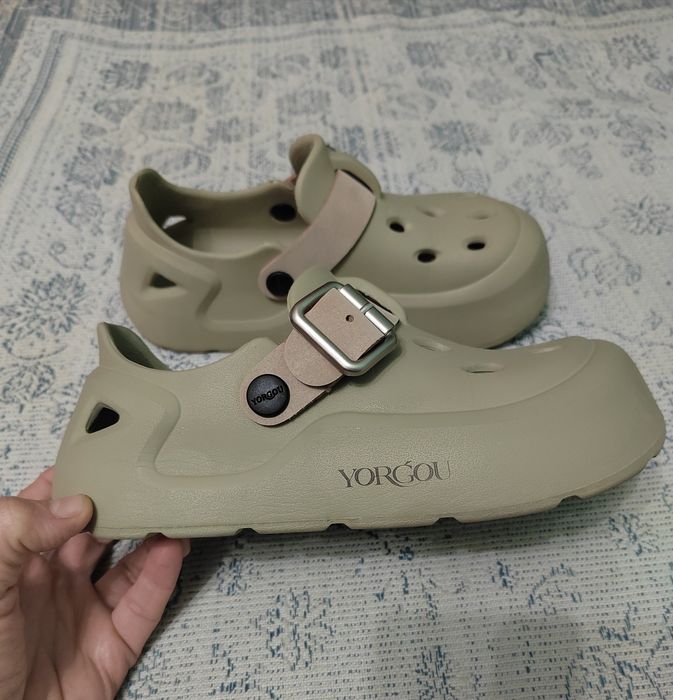 Кроксы фирменные