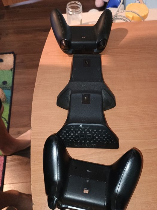 Statie de incarcare, Venom, Pentru Xbox