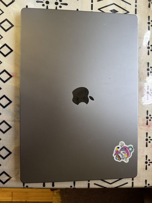 Macbook pro 16pro в идеальном состоянии