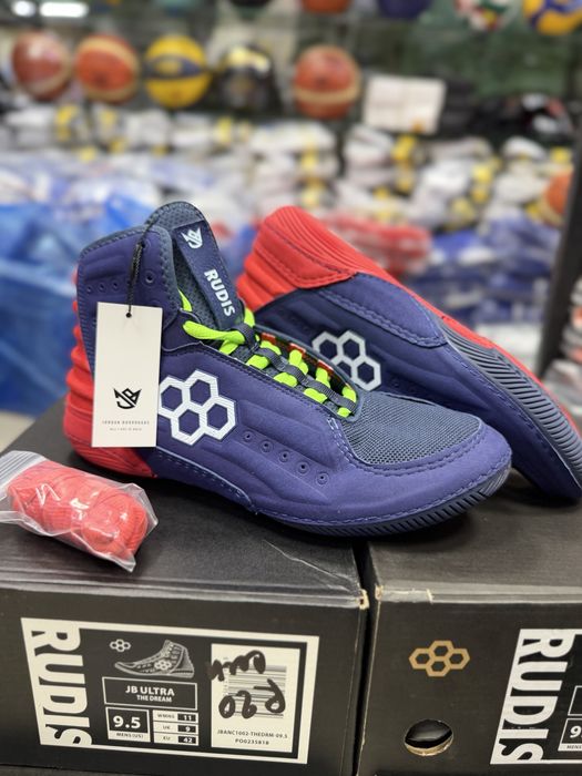 Продам борцовки новые