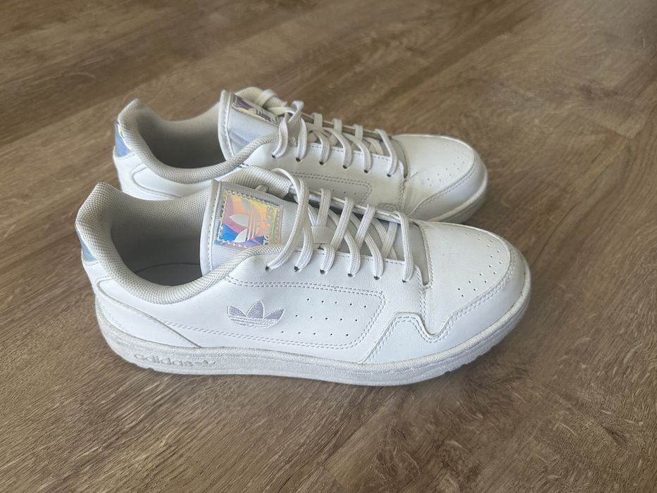Sneakersi dama Adidas marimea 38