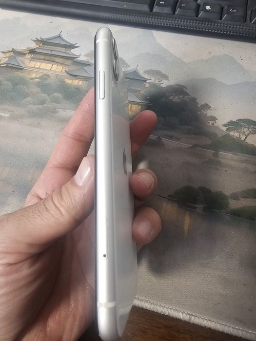 IPhone 11 128gb белый