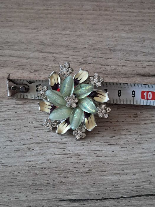 Брошка посребрена