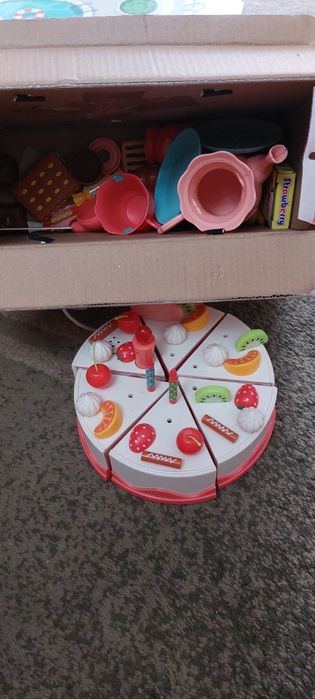 Продам игрушки разные