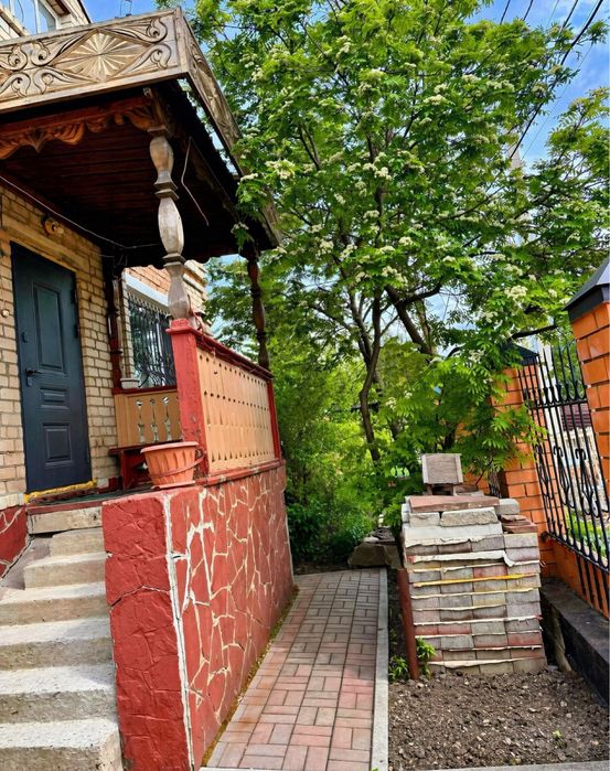 Продаю дом в лесу