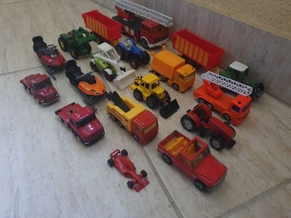 Метални колички за колекция