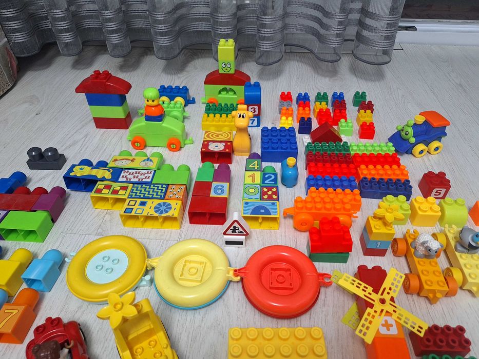 Jucării LEGO DUPLO.