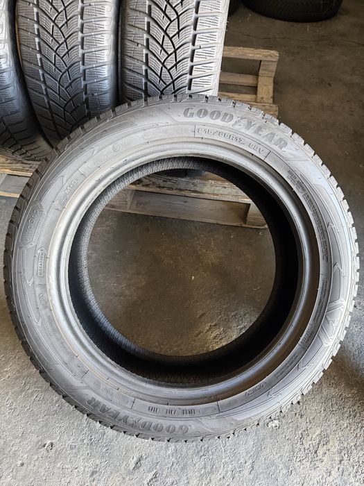 4 anvelope iarna 215/55/17 Goodyear 7-7.3 mm!