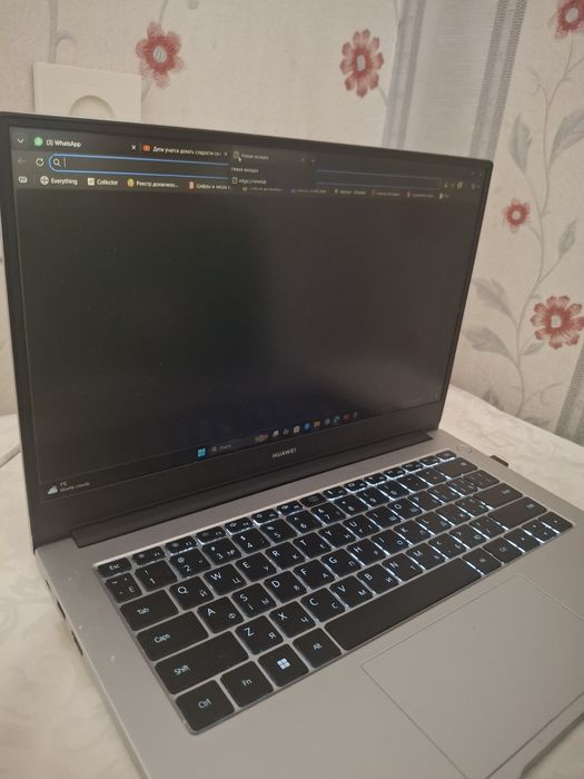 Срочно продается maccbuuk Huawei