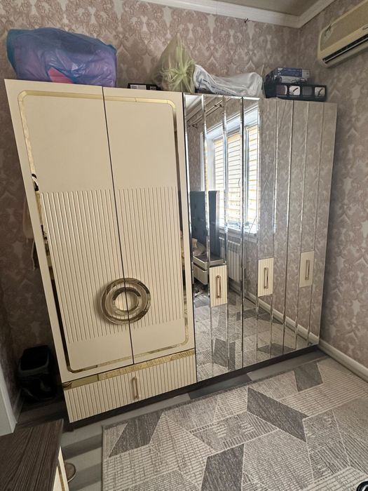 Спальный гарнитур