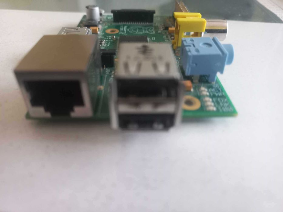 Raspberry p1 (c) 2011.12