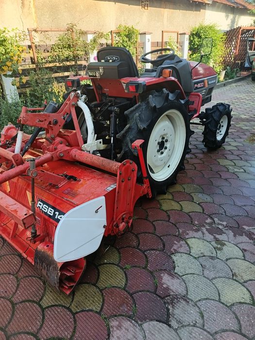Tractor Yanmar 20 cp