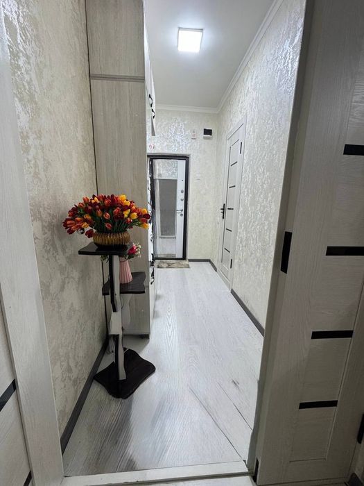 С Ремонтом! Ахмад Югнакий 1/4/5 Продается Квартира 2.6 Балкон!Не торец