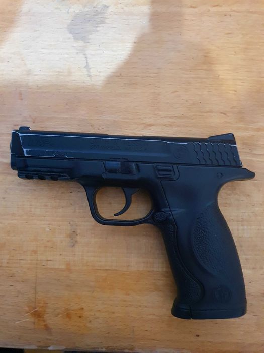 Pistol airsoft  Smith & Wesson 6cal. 3 J.