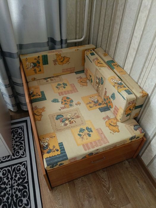 Продам кровать тахту