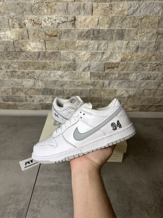 Nike Sb Dunk Low Supreme 94 White Metalic