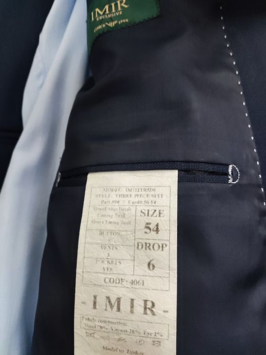 Продам костюм почти новый