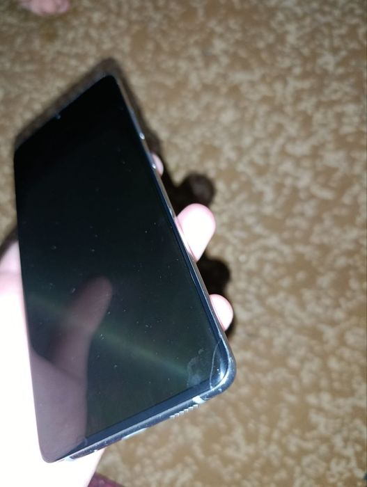 Iphone 15 pro va Samsung a82