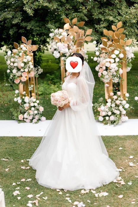 Свадебное платье