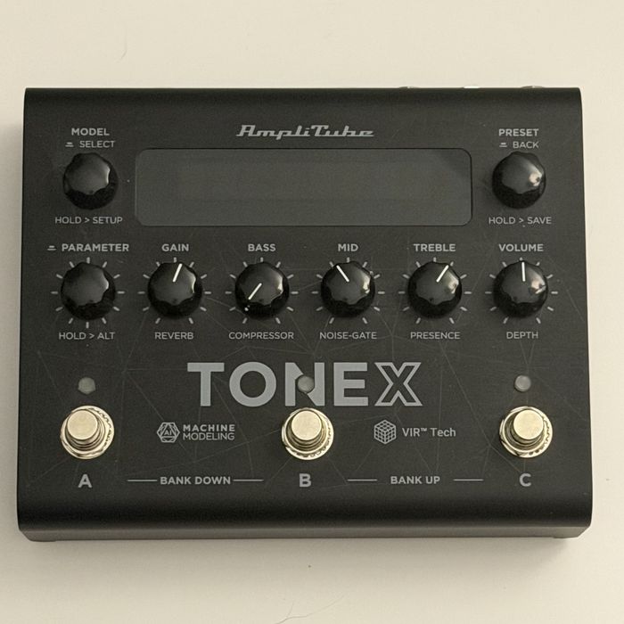IK Multimedia ToneX Pedal