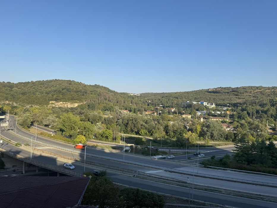 Дава се под наем Тристаен апартамент в Велико Търново, Център - 100 кв.м за 510 € - Снимка #9