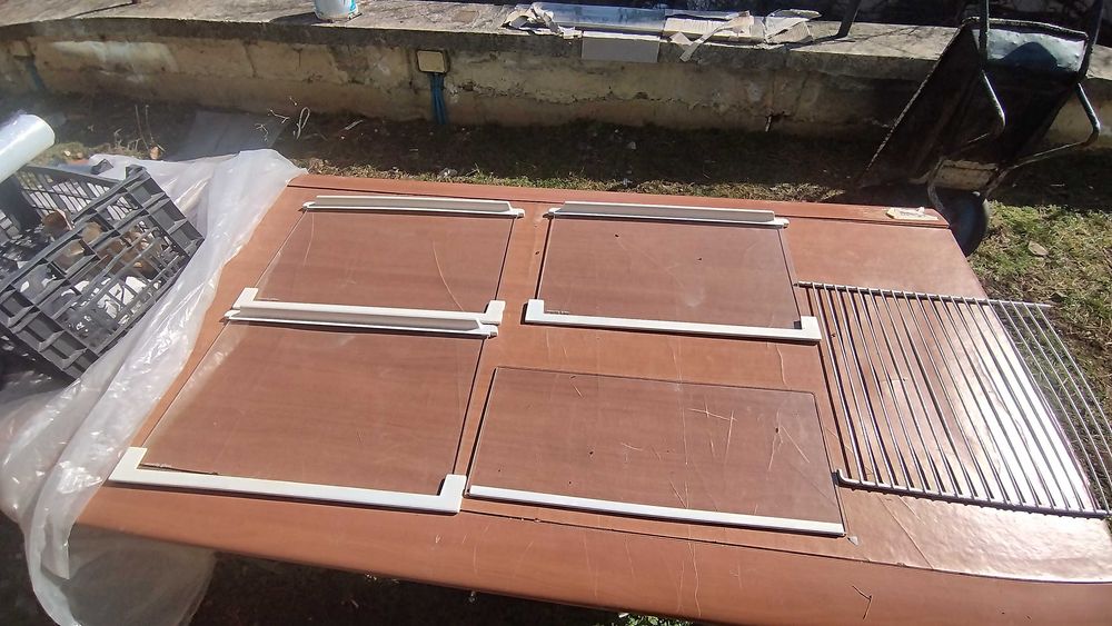Стъклени рафтове за хладилник 2+1бр 47,5 /30,5см safety glass и решетка
